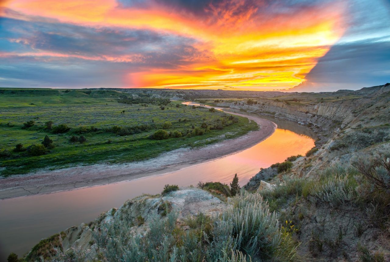 Spearfish Canyon · Medora (329 Km)
