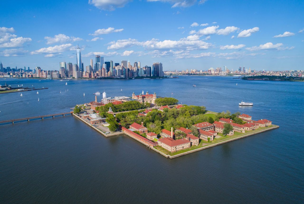 New York City: Downtown, Ellis E Liberty Island, Central Park.
