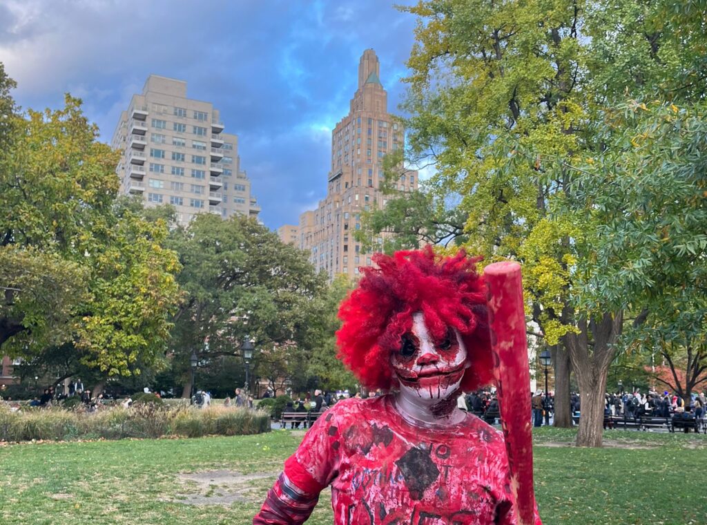 Un clown a Washington Square Park
