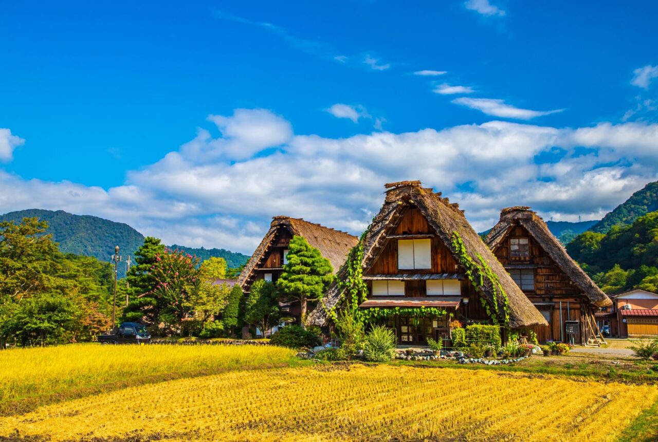 Il villaggio storico di Shirakawa-go, vicino a Takayama
