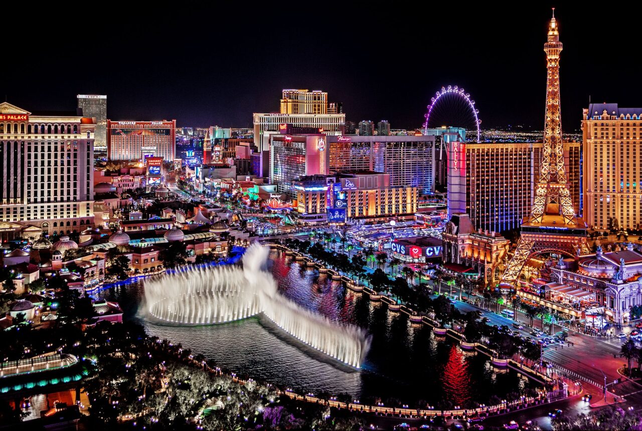 La Strip di Las Vegas con le fontane del Bellagio