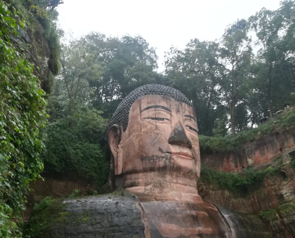 Il volto del Buddha Gigante di Leshan