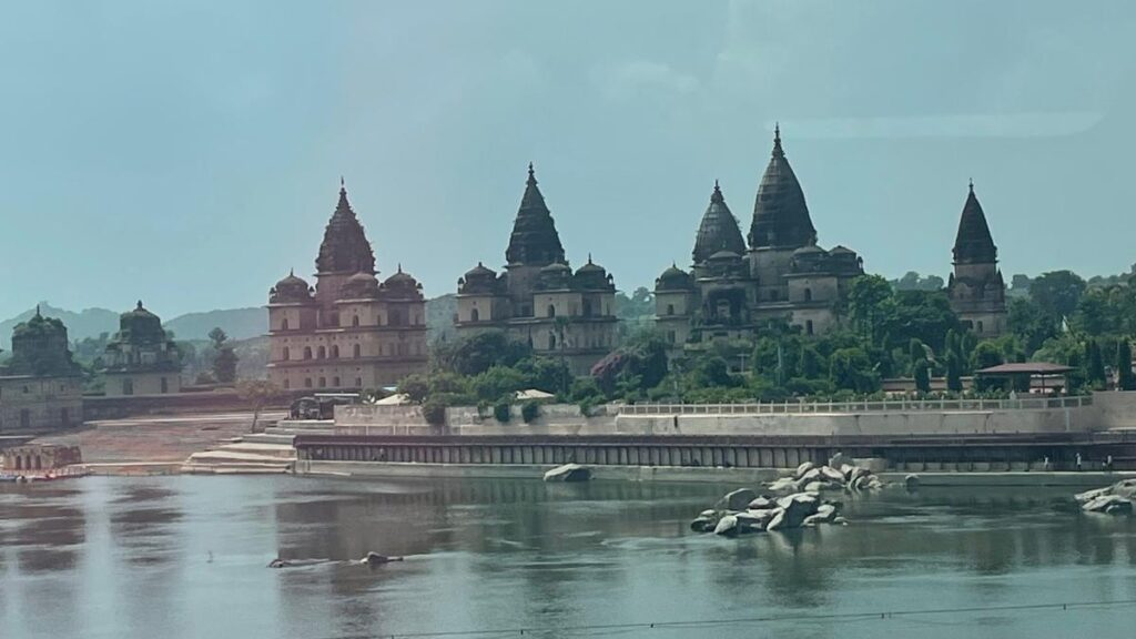 I cenotafi di Orchha, sul fiume Betwa